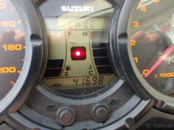 Suzuki V-strom 650 - 4