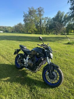 Yamaha MT07 - 4