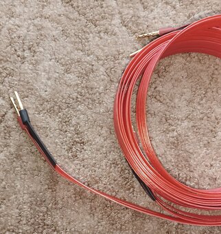 reproduktorový kabel plochý HiFi, délka 2,5 m 2 páry - 4