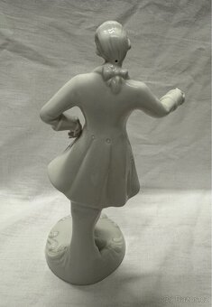 Porcelánová figurka KAVALÍR - Royal Dux, TOP STAV - 4