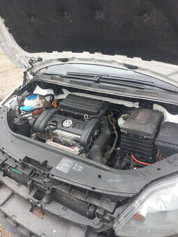 Prodám Volkswagen Golf Plus 1.4 59kw havarovany 71000km - 4