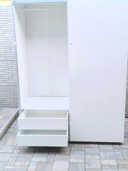 Prodám šatní skříň IKEA PAX - 4