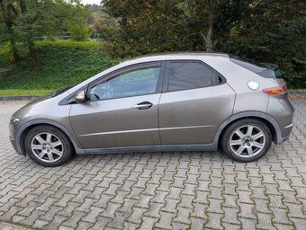 Honda civic 8 - 1.8 VTEC - Benzin - 4