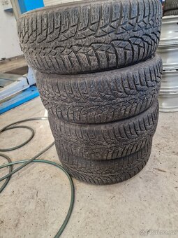 Nokian zimní 205/55r16 - 4