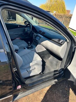 Volkswagen Passat 2.0 TDI Sportline - 4