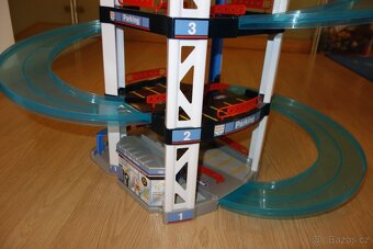 Klein Bosch parkovací dům/ garáž - 4