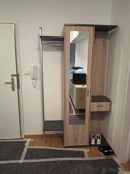 Předsíňová skříň - 4