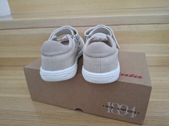 Dívčí polobotky od Batě - 4