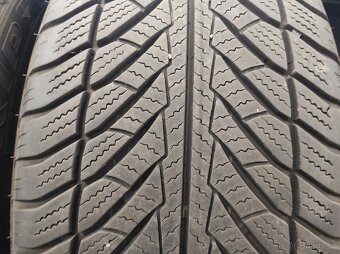Zimní pneumatiky Goodyear 255/50R19 - 4