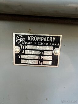 Šicí stroj Minerva 72111-101 - 4