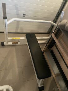 Bench press lavice + kladka na záda - 4