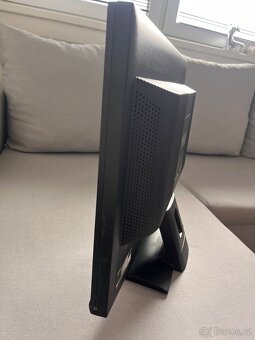 BenQ monitor - 4