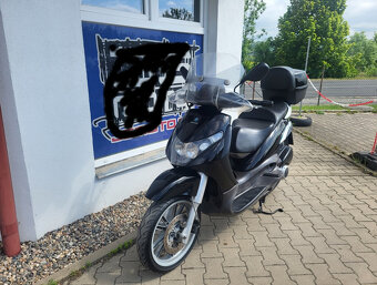 Piaggio Beverly 250 - 4