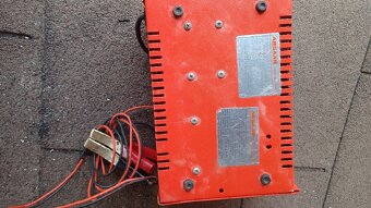 Autonabiječka trafo 12 a 6V - 4