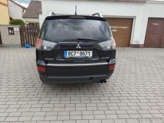 Mitsubishi Outlander 2.2 Di-D 4x4, 115 kW, rok 2008, - 4