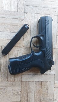 Beretta Px4 Storm - CO2 pistole na 4,5mm BB a diabolky - 4