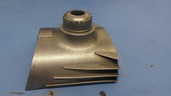 Jawa 250 Panelka Kryt karburátoru s maticí - 4