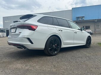 Škoda Octavia 4 combi RS 2,0 TSi DSG 180kW - 4