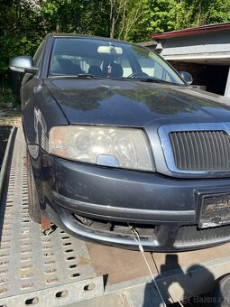 Škoda Superb 1 Přední nárazník - 4