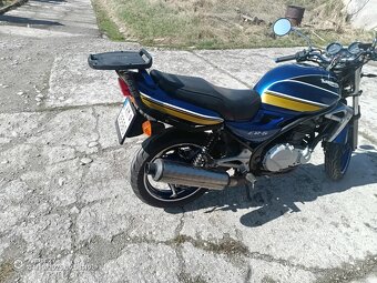 Kawasaki ER5 - 4