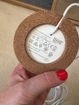 Bezdrátová nabíječka IKEA NORDMÄRKE bílá/korek - 4