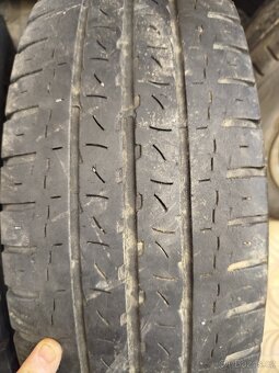 letní pneu 195/70C R15 s disky na Ford Transit - 4