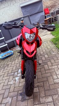 Ducati Hypermotard 1100 EVO - 4