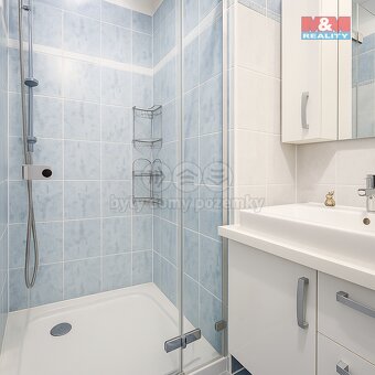 Prodej bytu 3+1, 117 m²,OV, s garáží, Louny, ul. Poděbradova - 4
