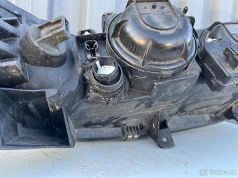 Přední světlo halogen S60, V70, XC70 - 4
