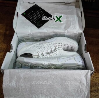 NIKE Air VaporMax Flyknit 2.0 "Triple White" - 4