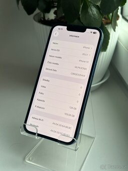 iPhone 13 modrý - 4