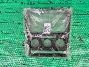 krytka spínačů rámečekautorádia 1Z0858069CB1AR - 4