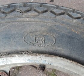 Kola Čezeta skútr 502 - 4