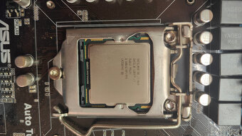 ASUS P7P55D PRO + Procesor Intel Core i7-860 + 8GB RAM - 4