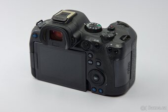 Canon EOS R6 Mark II - 4