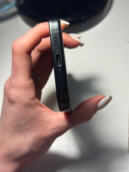 IPhone 16 Pro 256 GB - 4