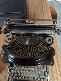 Remington psací stroj - 4