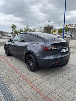 Tesla Model Y LR 2022 - 4