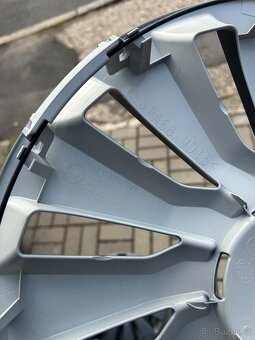 Poklice Škoda 16" - 4