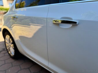 Opel Astra J 1.6 CDTI Diesel - 4