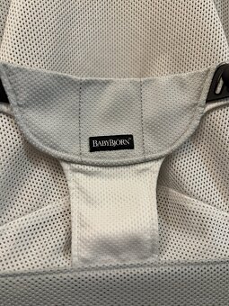 Lehátko BabyBjörn Balance Soft Mesh - 4