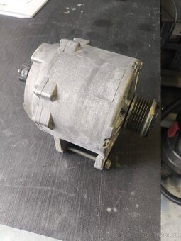 Alternátor A8 HITACHI 059903015p 190A 14V - 4