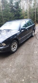 BMW E39 523i Touring na díly - 4