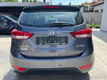 HYUNDAI ix20 1.4i 66 KW 1.MAJ PAR.SENZOR VYHŘ.SEDADLA+VOLANT - 4