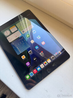 Ipad 8 Generace Apple iOS Tablet Wifi Internet - 4