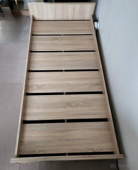 Prodám postel s roštem 200x90 cm – dekor dub sonoma - 4