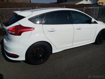 Prodam nebo výměnim Ford Focus ST - 4