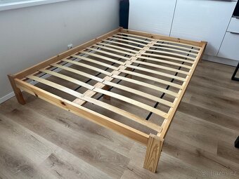 Kompletní postel 140x200 z masivu - 4