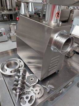 Mlýnek na maso 32 Řeznický vlček, Řezačka masa 32 - 4