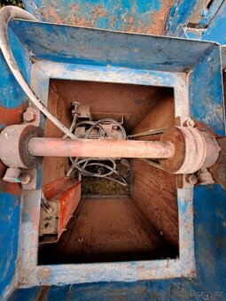 Starší stolová pila - 4